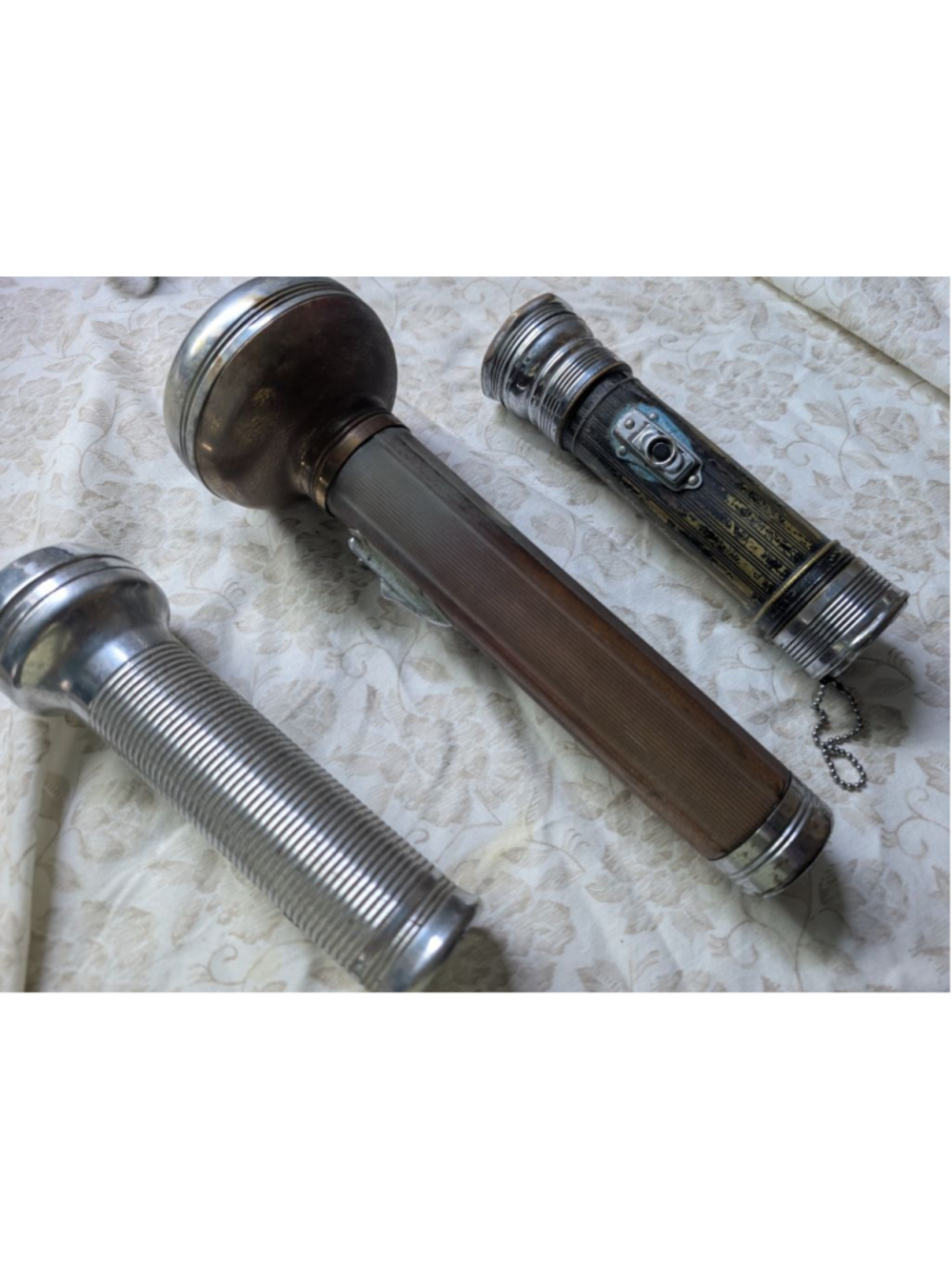 Vintage Eveready and other Flashlights untested as is
